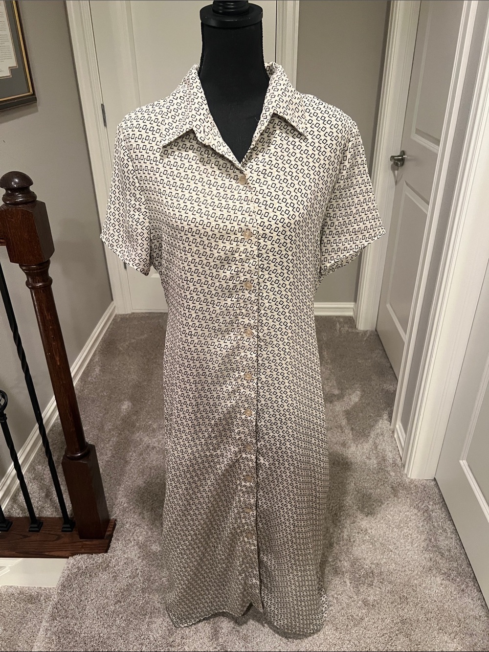 Kathie Lee Collection Cream and Black Geometric Midi Shirt Dress Size 16